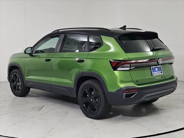 2026 Volkswagen Taos SE Black