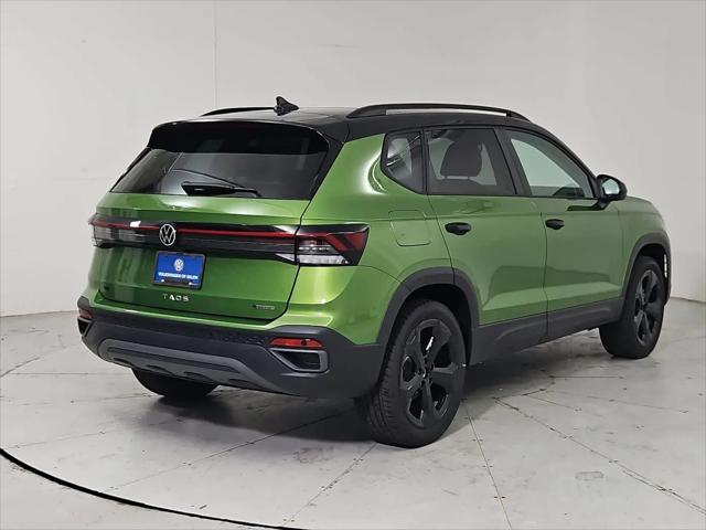 2026 Volkswagen Taos SE Black
