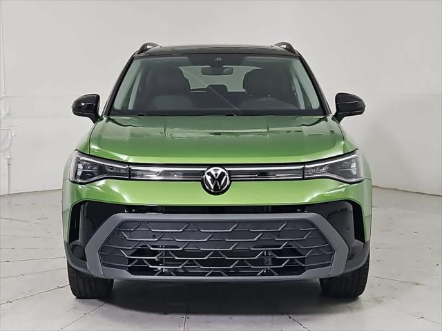 2026 Volkswagen Taos SE Black