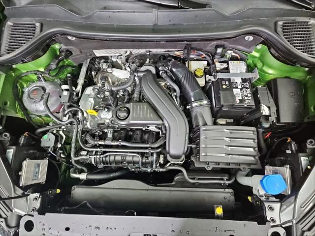 2026 Volkswagen Taos SE Black
