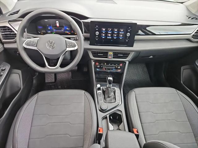 2026 Volkswagen Taos SE Black