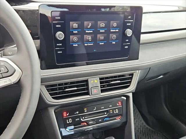 2026 Volkswagen Taos SE Black
