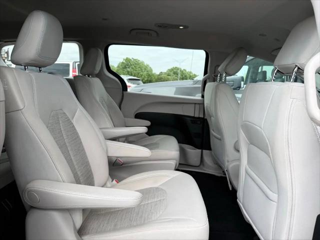 2018 Chrysler Pacifica Hybrid Touring Plus