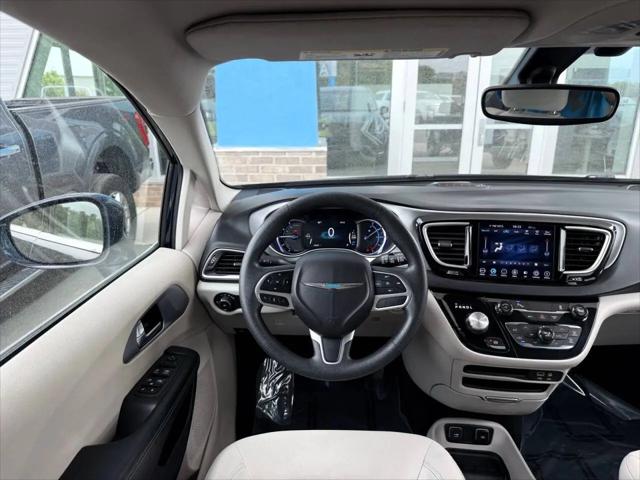 2018 Chrysler Pacifica Hybrid Touring Plus