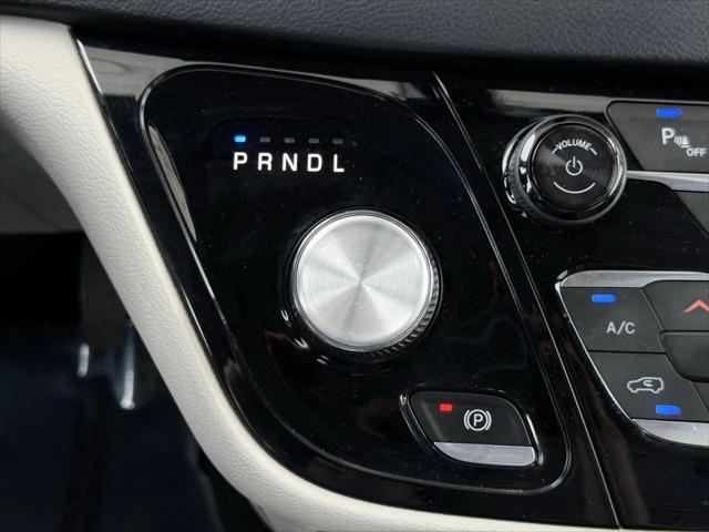 2018 Chrysler Pacifica Hybrid Touring Plus
