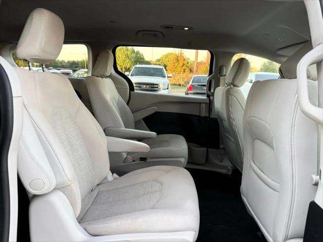 2018 Chrysler Pacifica Hybrid Touring Plus
