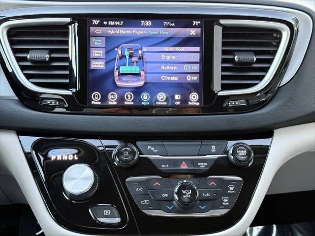 2018 Chrysler Pacifica Hybrid Touring Plus