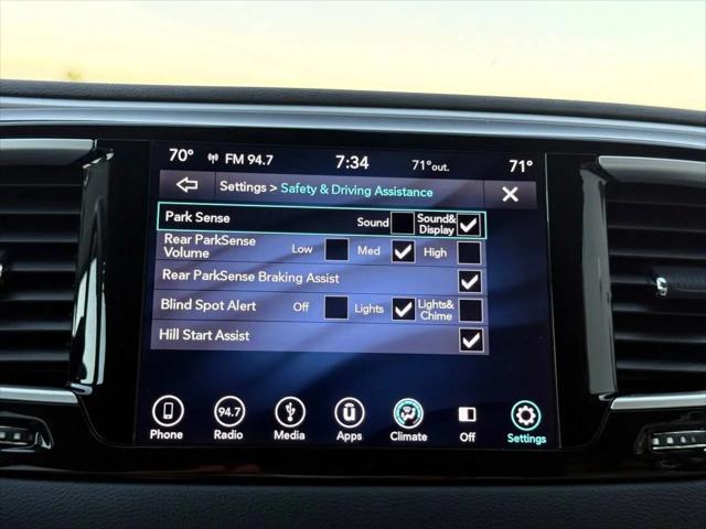 2018 Chrysler Pacifica Hybrid Touring Plus