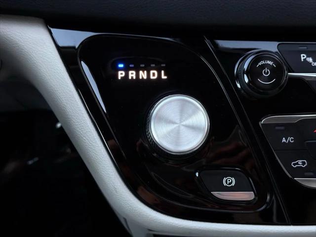 2018 Chrysler Pacifica Hybrid Touring Plus