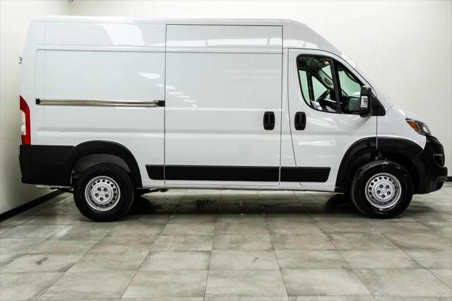 2025 Ram ProMaster 2500 Cargo Van Tradesman High Roof 136 WB w/Pass Seat
