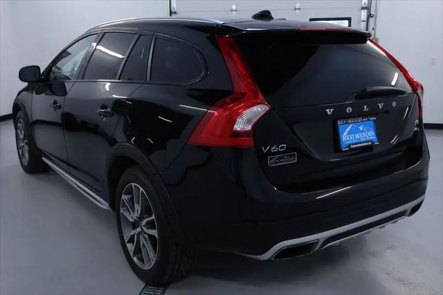 2018 Volvo V60 Cross Country T5