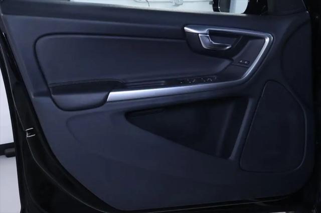 2018 Volvo V60 Cross Country T5
