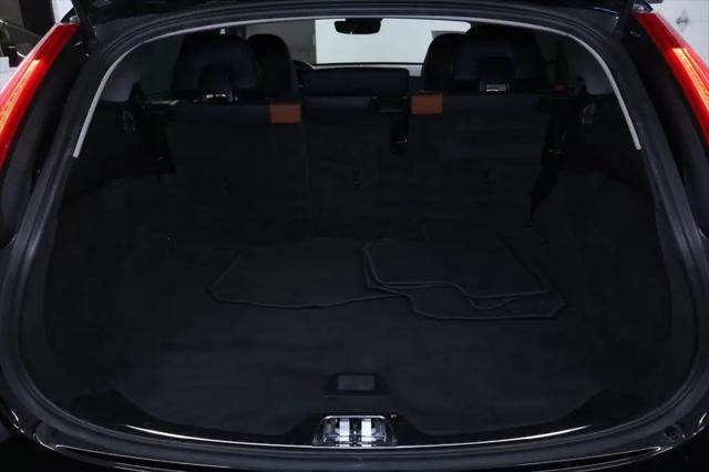 2018 Volvo V60 Cross Country T5