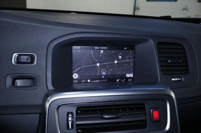 2018 Volvo V60 Cross Country T5