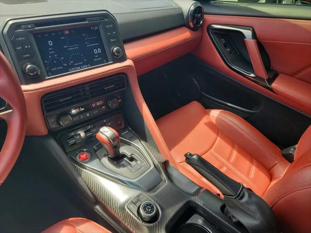 2021 Nissan GT-R Premium Dual-clutch 6-Speed Transmission
