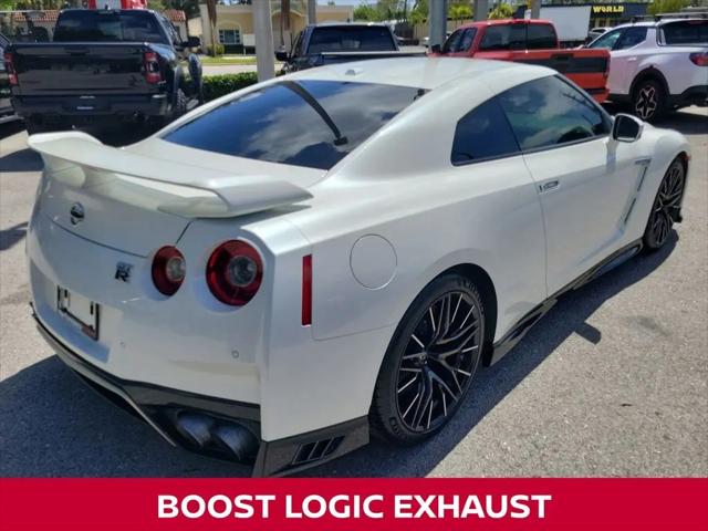 2021 Nissan GT-R Premium Dual-clutch 6-Speed Transmission
