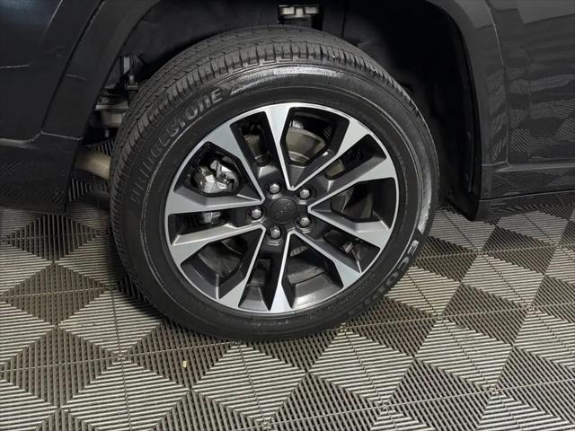 2023 Jeep Grand Cherokee L Overland 4x4