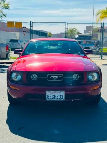 2007 Ford Mustang V6 Deluxe