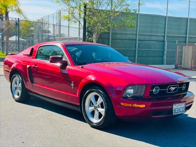 2007 Ford Mustang V6 Deluxe