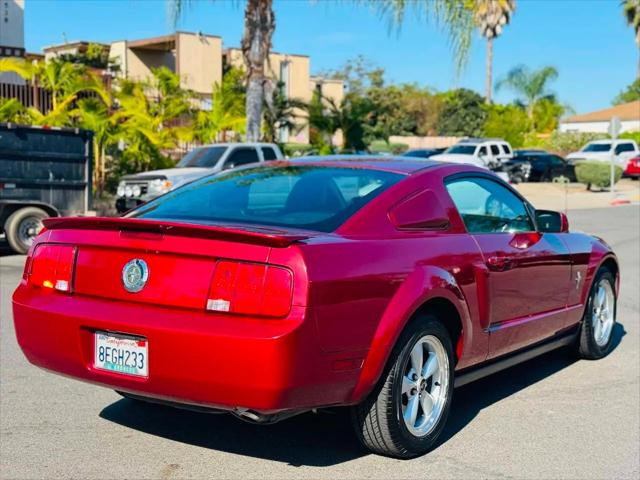 2007 Ford Mustang V6 Deluxe