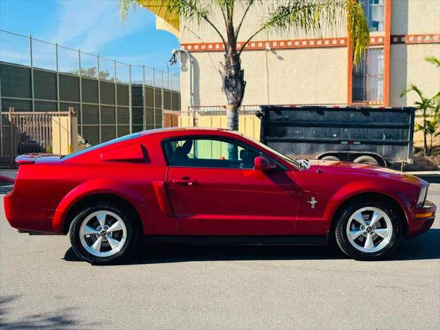 2007 Ford Mustang V6 Deluxe