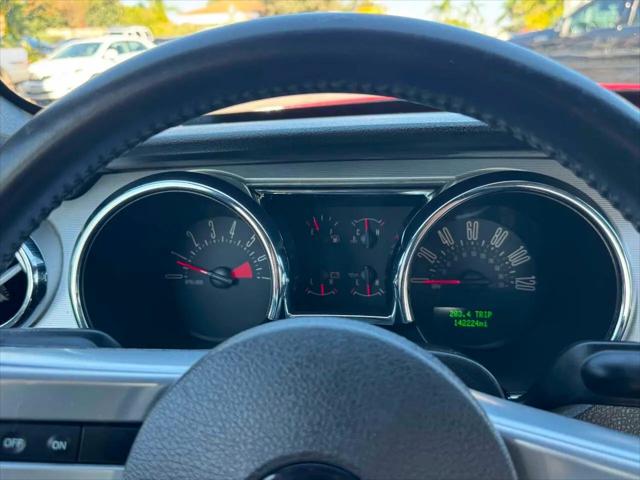 2007 Ford Mustang V6 Deluxe