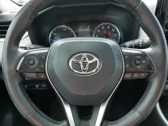 2022 Toyota RAV4 Hybrid XLE