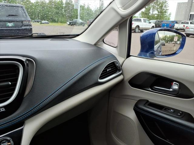 2021 Chrysler Pacifica Touring AWD