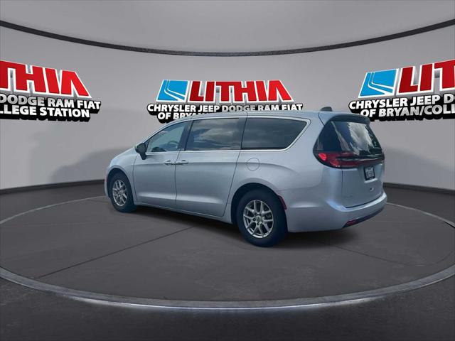 2023 Chrysler Pacifica Touring
