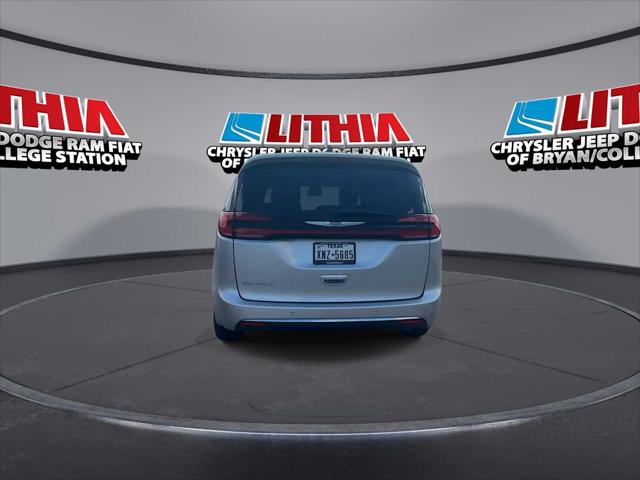 2023 Chrysler Pacifica Touring