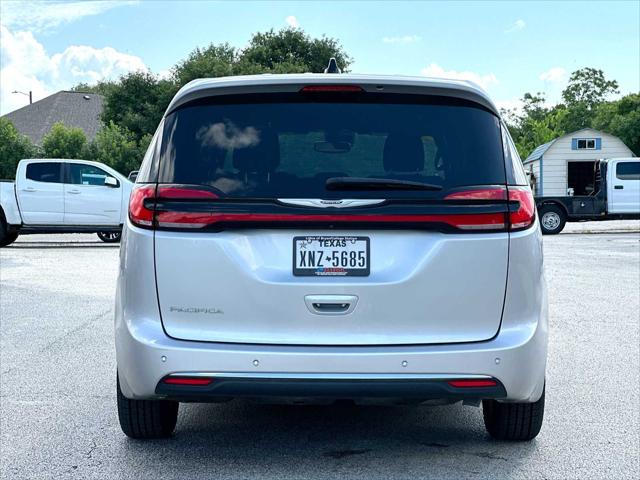 2023 Chrysler Pacifica Touring