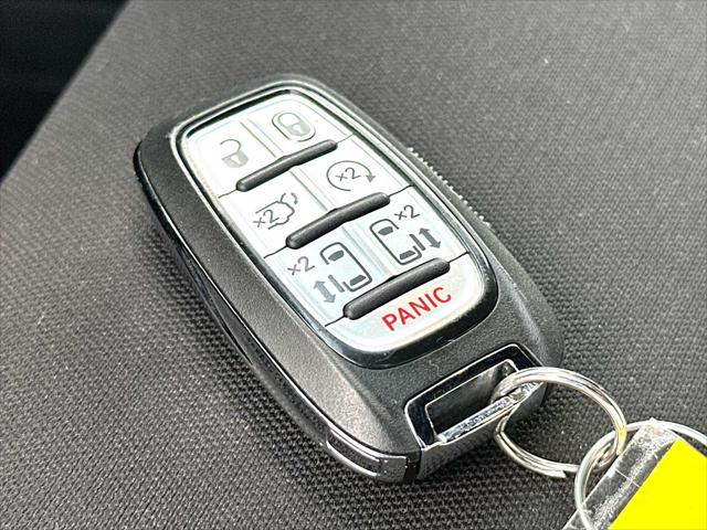 2023 Chrysler Pacifica Touring