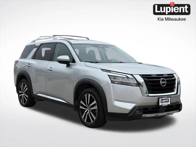 2023 Nissan Pathfinder Platinum 4WD for sale in Glendale, WI