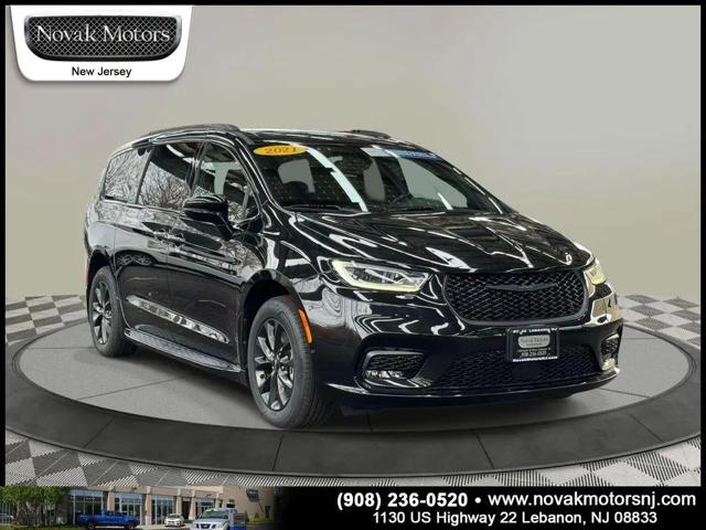2021 Chrysler Pacifica Touring L AWD for sale in Lebanon, NJ