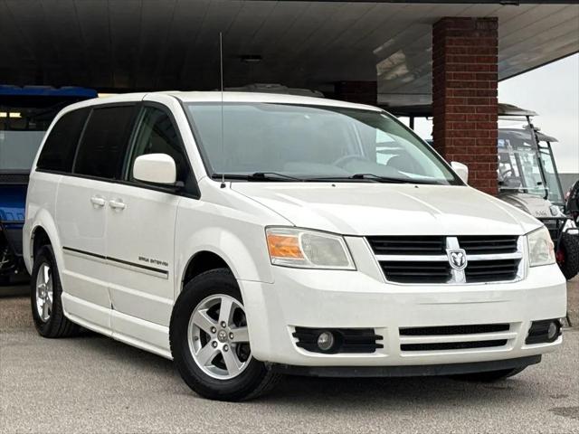 2008 Dodge Grand Caravan SXT for sale in Cleburne, TX