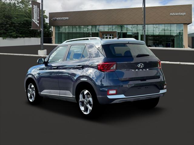 2026 Hyundai Venue SEL w/Two-Tone Roof