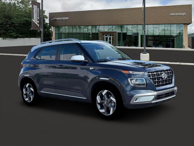 2026 Hyundai Venue SEL w/Two-Tone Roof