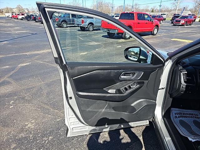 2025 Nissan Rogue SV FWD