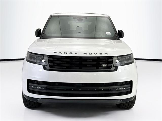 2026 Land Rover Range Rover P530 SE 7 Seat