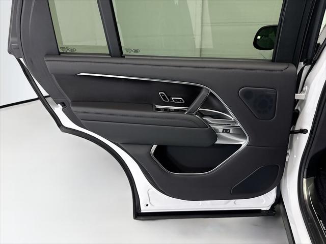 2026 Land Rover Range Rover P530 SE 7 Seat