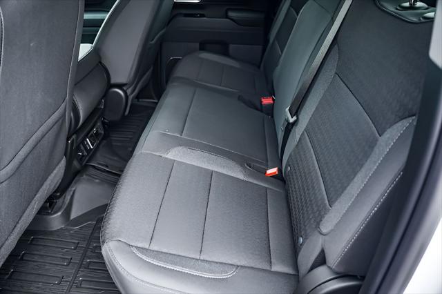 2026 GMC Sierra 2500HD Double Cab, Standard Bed, SLE, RWD