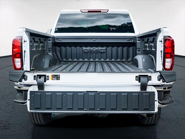 2026 GMC Sierra 2500HD Double Cab, Standard Bed, SLE, RWD