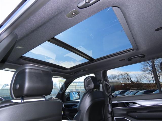 2026 Jeep Grand Wagoneer Upland 4x4