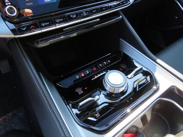 2026 Jeep Grand Wagoneer Upland 4x4
