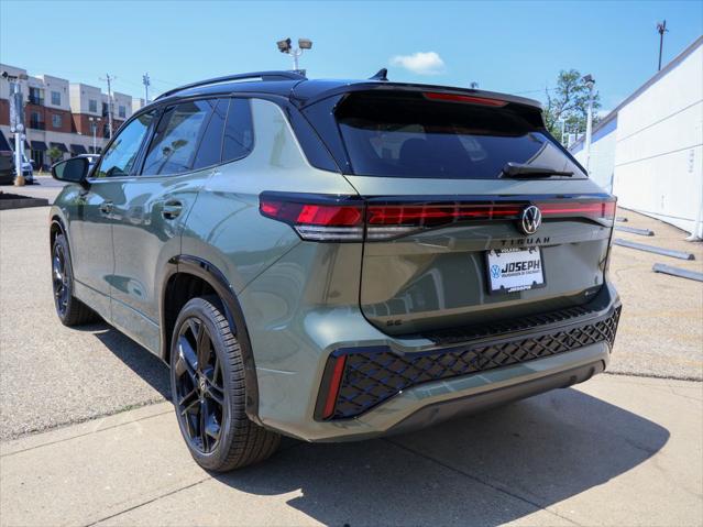 2026 Volkswagen Tiguan SE R-Line Black