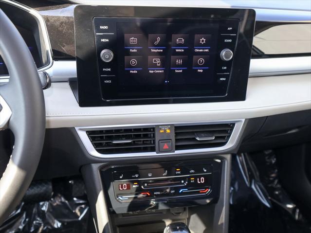 2026 Volkswagen Taos SE