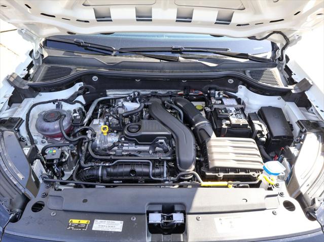 2026 Volkswagen Taos SE