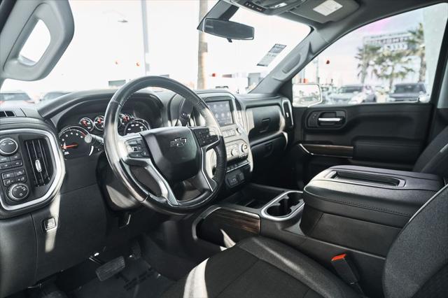 2022 Chevrolet Silverado 1500 4WD Crew Cab Short Bed RST