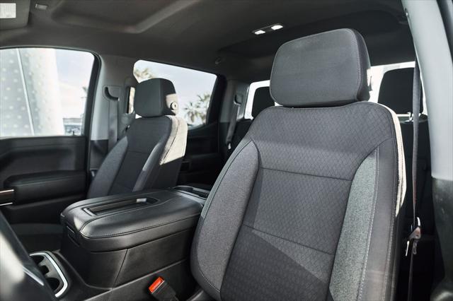 2022 Chevrolet Silverado 1500 4WD Crew Cab Short Bed RST