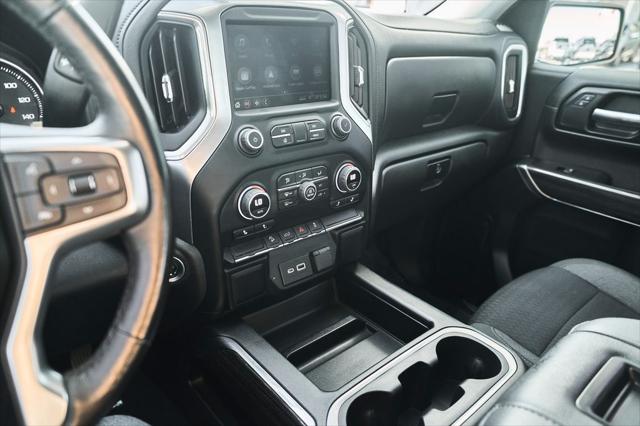 2022 Chevrolet Silverado 1500 4WD Crew Cab Short Bed RST